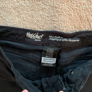 Mossimo Supply Co. Jeans - Missino Black skinny jeans Mossimo Supply Co. Jeans - Missino Black skinny jeans